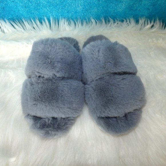 Express Cozy Faux Fur Blue Grey Slippers 7 8 - Picture 2 of 10